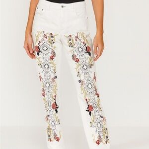 VENUS White Embroidered Floral Jeans – Boho Statement Denim size 8.